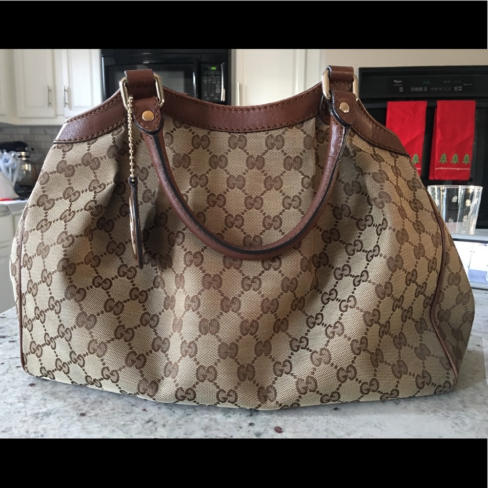 Authentic Gucci Sukey Medium handbag